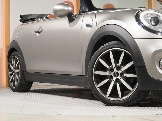 ＭＩＮＩ クーパー　コンバーチブル　Ｙｏｕｒｓソフトトップ　レザーシート　シートヒーター　ドライビングモード　クルコン　マルチファンクション　バックカメラ　リア障害物センサー　コンフォートアクセス　純正ナビ　ＥＴＣ　整備付（23枚目）