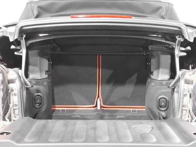 ＭＩＮＩ クーパー　コンバーチブル　Ｙｏｕｒｓソフトトップ　レザーシート　シートヒーター　ドライビングモード　クルコン　マルチファンクション　バックカメラ　リア障害物センサー　コンフォートアクセス　純正ナビ　ＥＴＣ　整備付（32枚目）