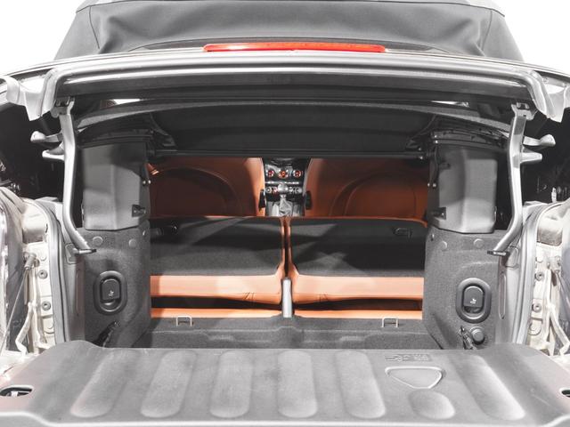 ＭＩＮＩ クーパー　コンバーチブル　Ｙｏｕｒｓソフトトップ　レザーシート　シートヒーター　ドライビングモード　クルコン　マルチファンクション　バックカメラ　リア障害物センサー　コンフォートアクセス　純正ナビ　ＥＴＣ　整備付（34枚目）