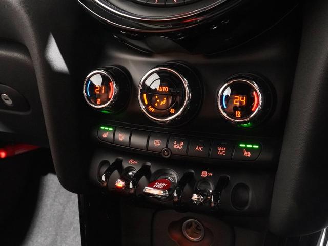 ＭＩＮＩ クーパー　コンバーチブル　Ｙｏｕｒｓソフトトップ　レザーシート　シートヒーター　ドライビングモード　クルコン　マルチファンクション　バックカメラ　リア障害物センサー　コンフォートアクセス　純正ナビ　ＥＴＣ　整備付（39枚目）