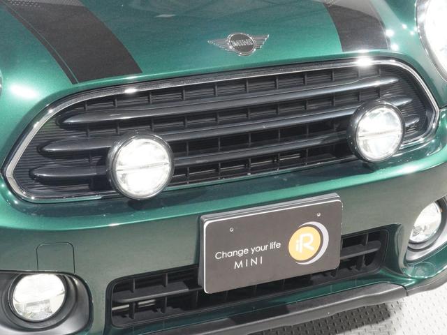 ＭＩＮＩ クロスオーバー　ノーフォークエディション　限定車　ワンオーナー　専用装備　レザレットシート　シートヒーター　ピクニックベンチ　バックカメラ　リア障害物センサー　コンフォートアクセス　オートマチックテールゲート　純正ナビ　ＥＴＣ２．０　整備付（28枚目）