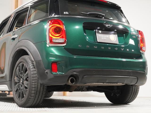 ＭＩＮＩ クロスオーバー　ノーフォークエディション　限定車　ワンオーナー　専用装備　レザレットシート　シートヒーター　ピクニックベンチ　バックカメラ　リア障害物センサー　コンフォートアクセス　オートマチックテールゲート　純正ナビ　ＥＴＣ２．０　整備付（29枚目）