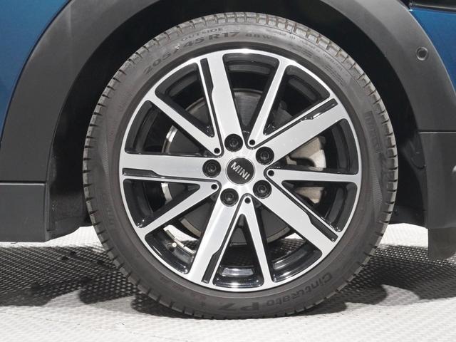 ＭＩＮＩ クーパーＳ　コンバーチブルサイドウォークエディション　限定車　ワンオーナー　専用装備　レザーシート／ヒーター　ｈａｒｍａｎ／ｋａｒｄｏｎ　ヘッドアップディスプレイ　純正ナビ　ＡｐｐｌｅＣａｒＰｌａｙ　ワイヤレスチャージ　バックカメラ　ＥＴＣ２．０　整備付（11枚目）