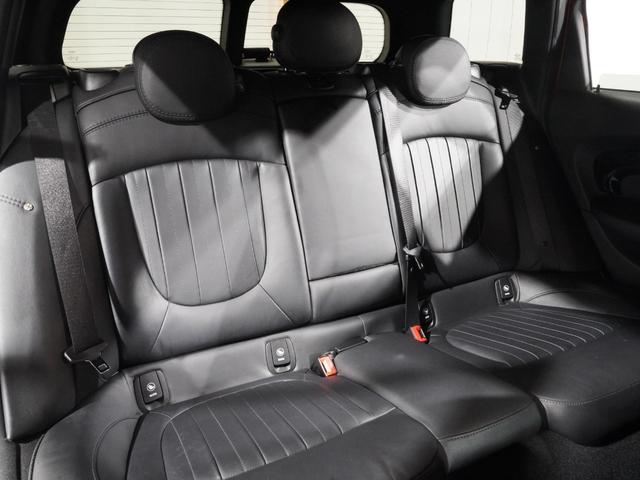 MINI ジョンクーパーワークス クラブマン Yoursレザーシート/ヒーター 電動シート ヘッドアップディスプレイ アクティブクルコン ドライビングモード バックカメラ リア障害物センサー 純正ナビ ETC2.0 整備付(37枚目)