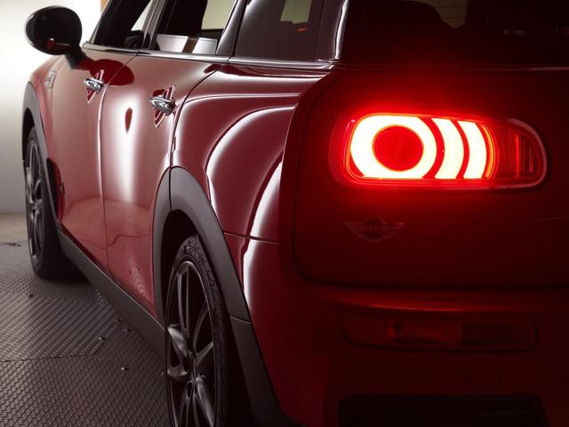 MINI ジョンクーパーワークス クラブマン Yoursレザーシート/ヒーター 電動シート ヘッドアップディスプレイ アクティブクルコン ドライビングモード バックカメラ リア障害物センサー 純正ナビ ETC2.0 整備付(43枚目)