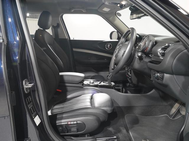 MINI クーパーS クラブマン Yoursレザーシート/アルミホイール シートヒーター 電動シート バックカメラ 前後障害物センサー アクティブクルコン パーキングアシスト スルーローディングシステム 純正ナビ ETC2.0 整備付(13枚目)