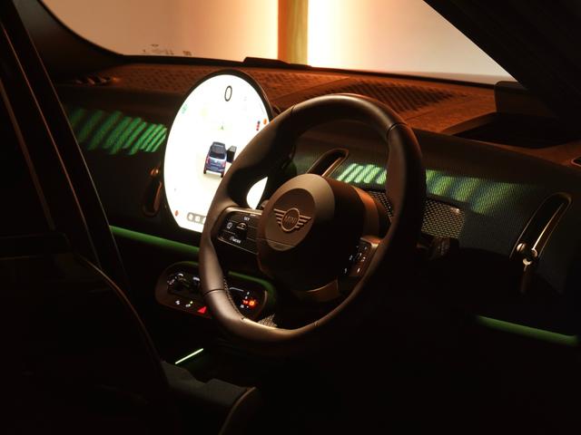 ＭＩＮＩ カントリーマンＳオール４　フェイバリット・トリム　ベスキン／ビンテージブラウン　シート＆ハンドルヒーター　ｈａｒｍａｎ／ｋａｒｄｏｎ　電動シート　前後カメラ　ＡｐｐｌｅＣａｒＰｌａｙ　純正ナビ　ワイヤレスチャージ　ＥＴＣ２．０　整備付（52枚目）