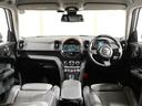 MINI クーパーDクロスオーバファーストPエセンシャルトリム クロス/レザレットシート/ヒーター AppleCarPlay 純正ナビ ワイヤレスチャージ アクティブクルコン パーキングアシスト バックカメラ 前後障害物センサー ETC2.0 整備付(4枚目)