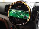 クーパーＳＤ　クロスオーバー　オール４　レザーシート／ヒーター　電動シート　ピクニックベンチ　ワイヤレスチャージ　純正ナビ　ＡｐｐｌｅＣａｒＰｌａｙ　ヘッドアップディスプレイ　バックカメラ　前後障害物センサー　ＴＣ２．０　整備付（42枚目）