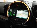 ＭＩＮＩ クロスオーバー　ノーフォークエディション　限定車　ワンオーナー　専用装備　レザレットシート　シートヒーター　ピクニックベンチ　バックカメラ　リア障害物センサー　コンフォートアクセス　オートマチックテールゲート　純正ナビ　ＥＴＣ２．０　整備付（6枚目）