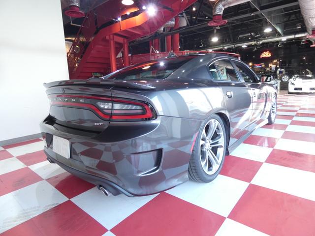 ダッジ・チャージャー GTプラス 8AT&パドルシフト 黒コンビレザー フロントシートヒーター&クーラー リアシートヒーター ステアリングヒーター AppleCarPlay&AndroidAuto キセノン バイキセノン 2年保証(10枚目)