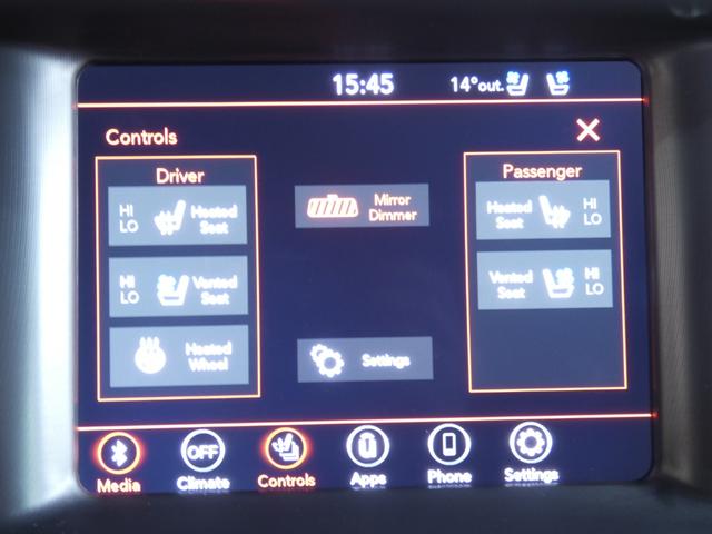 ダッジ・チャージャー GTプラス 8AT&パドルシフト 黒コンビレザー フロントシートヒーター&クーラー リアシートヒーター ステアリングヒーター AppleCarPlay&AndroidAuto キセノン バイキセノン 2年保証(31枚目)