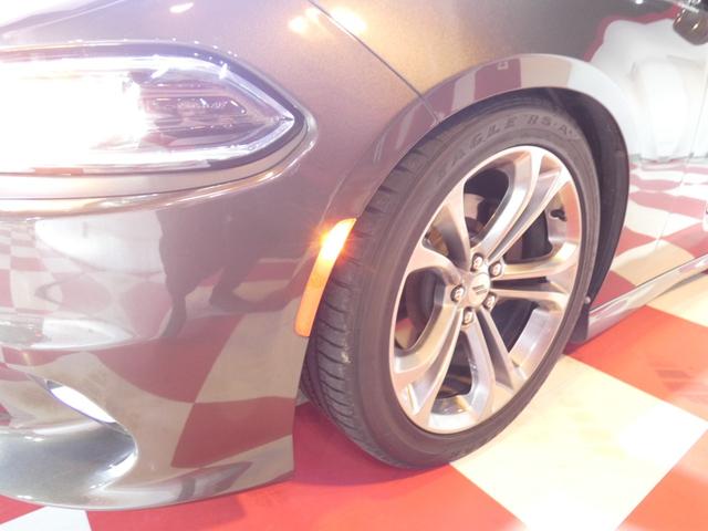 ダッジ・チャージャー GTプラス 8AT&パドルシフト 黒コンビレザー フロントシートヒーター&クーラー リアシートヒーター ステアリングヒーター AppleCarPlay&AndroidAuto キセノン バイキセノン 2年保証(42枚目)