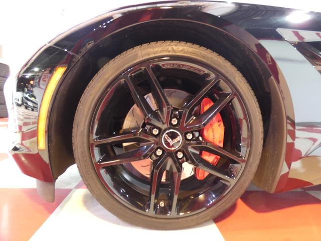 シボレーコルベット Z51 新並 3LT 1オーナー&禁煙車 レッドレザー シートヒーター&ベンチレーション ナビTV 純正ブラック19&20AW レッドキャリパー BOSEサウンド 純正可変マフラー ドライブモード 2年保証(6枚目)