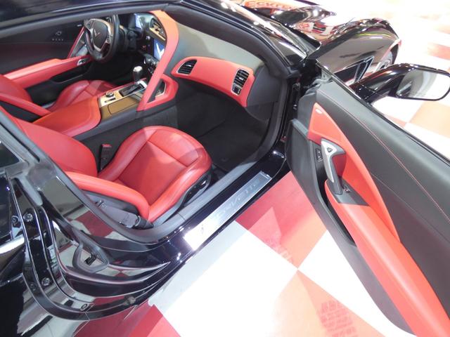 シボレーコルベット Z51 新並 3LT 1オーナー&禁煙車 レッドレザー シートヒーター&ベンチレーション ナビTV 純正ブラック19&20AW レッドキャリパー BOSEサウンド 純正可変マフラー ドライブモード 2年保証(16枚目)