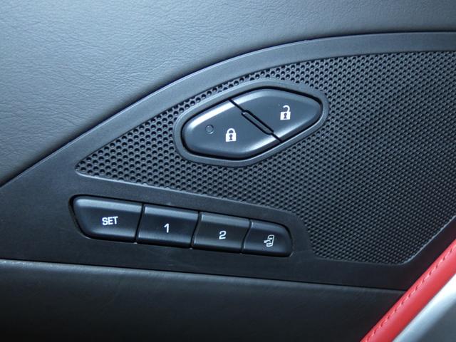 シボレーコルベット Z51 新並 3LT 1オーナー&禁煙車 レッドレザー シートヒーター&ベンチレーション ナビTV 純正ブラック19&20AW レッドキャリパー BOSEサウンド 純正可変マフラー ドライブモード 2年保証(44枚目)