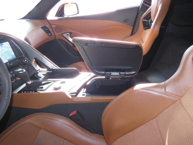 シボレーコルベット Z51 正規ディーラー車 カラハリレザー シートヒーター&ベンチレーション ナビTV カーボングランドエフェクト 純正ブラック19&20AW レッドキャリパー BOSEサウンド 純正可変マフラー 2年保証(34枚目)