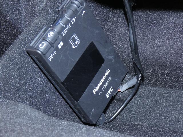 シボレーコルベット Z51 正規ディーラー車 カラハリレザー シートヒーター&ベンチレーション ナビTV カーボングランドエフェクト 純正ブラック19&20AW レッドキャリパー BOSEサウンド 純正可変マフラー 2年保証(38枚目)