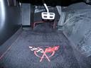 コルベットクロスフラッグエンブレム入りのロイドマットを装備しております!