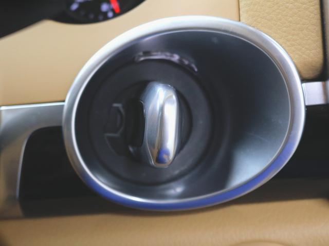 プラチナエディション シートヒーター パワーシート トランクスルー フロアマット ナビ 音楽プレーヤー接続 Bluetooth DVD ETC サンルーフ・ガラスルーフ LEDヘッドライト 電動リアゲート BOSEサウンド(26枚目)