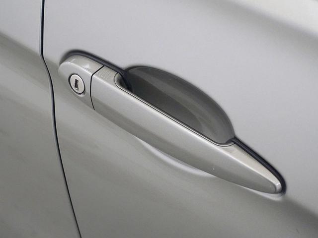 320i ラグジュアリー シートヒーター パワーシート トランクスルー コネクテッド機能 ナビ CD ミュージックサーバー 音楽プレーヤー接続 Bluetooth接続 DVD再生 ETC LEDヘッドライト バックモニター(28枚目)