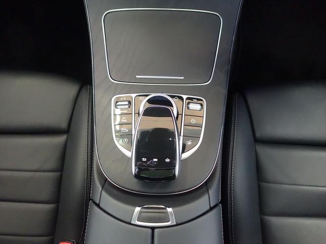 Ｅクラス Ｅ２００　クーペ　スポーツ　レザーパッケージ　シートヒーター　パワーシート　トランクスルー　フロアマット　コネクテッド機能　ナビ　音楽プレーヤー接続　Ｂｌｕｅｔｏｏｔｈ接続　ＴＶ　ＥＴＣ　サンルーフ・ガラスルーフ（16枚目）