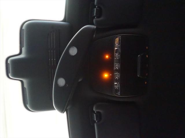 Ｃクラスステーションワゴン Ｃ２００　ステーションワゴン　スポーツ　（本革仕様）　シートヒーター　パワーシート　トランクスルー　フロアマット　ナビ　ＣＤ　ミュージックサーバー　音楽プレーヤー接続　Ｂｌｕｅｔｏｏｔｈ接続　ＴＶ　ＤＶＤ再生　ＥＴＣ　ＬＥＤヘッドライト　電動リアゲート（22枚目）