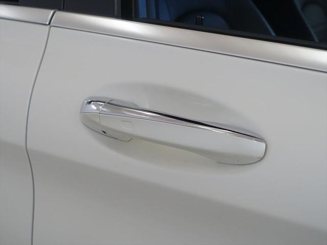 Ｃクラスステーションワゴン Ｃ２００　ステーションワゴン　スポーツ　（本革仕様）　シートヒーター　パワーシート　トランクスルー　フロアマット　ナビ　ＣＤ　ミュージックサーバー　音楽プレーヤー接続　Ｂｌｕｅｔｏｏｔｈ接続　ＴＶ　ＤＶＤ再生　ＥＴＣ　ＬＥＤヘッドライト　電動リアゲート（24枚目）