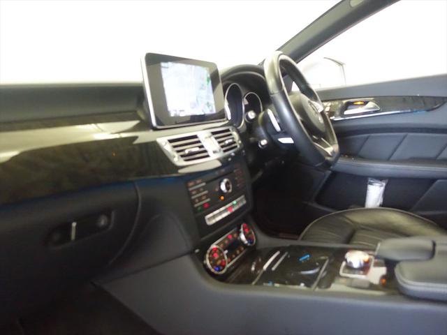 CLSクラス CLS220 ブルーテック AMGライン シートヒーター パワーシート トランクスルー フロアマット ナビ CD 音楽プレーヤー接続 Bluetooth接続 TV DVD再生 ETC LEDヘッドライト 全周囲カメラ フロントカメラ(19枚目)