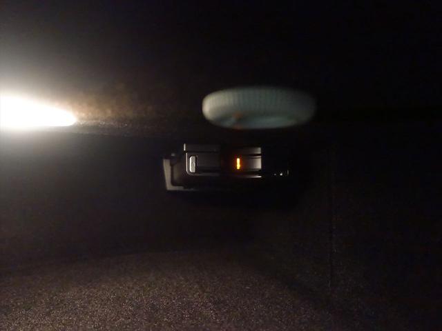 CLSクラス CLS220 ブルーテック AMGライン シートヒーター パワーシート トランクスルー フロアマット ナビ CD 音楽プレーヤー接続 Bluetooth接続 TV DVD再生 ETC LEDヘッドライト 全周囲カメラ フロントカメラ(21枚目)