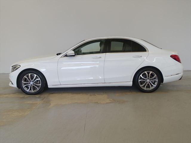 Cクラス C200 アバンギャルド ベーシックパッケージ シートヒーター パワーシート トランクスルー フロアマット ナビ CD ミュージックサーバー 音楽プレーヤー接続 Bluetooth接続 TV DVD再生 ETC(5枚目)