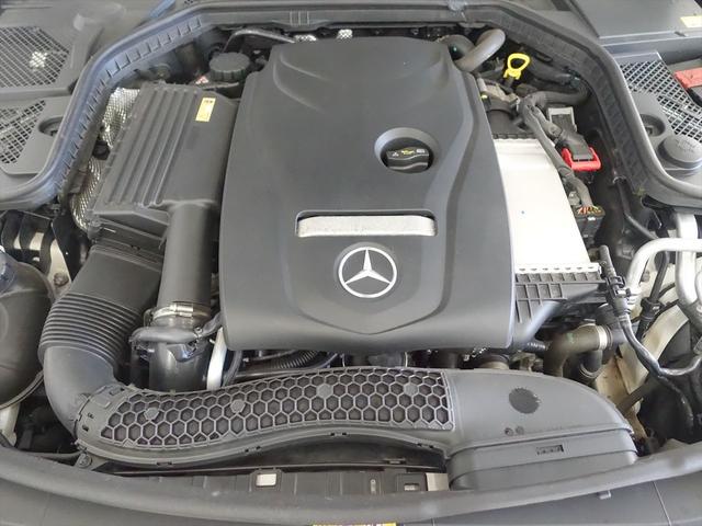 Cクラス C200 アバンギャルド ベーシックパッケージ シートヒーター パワーシート トランクスルー フロアマット ナビ CD ミュージックサーバー 音楽プレーヤー接続 Bluetooth接続 TV DVD再生 ETC(9枚目)