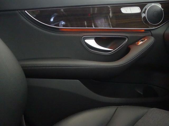 Cクラス C200 アバンギャルド ベーシックパッケージ シートヒーター パワーシート トランクスルー フロアマット ナビ CD ミュージックサーバー 音楽プレーヤー接続 Bluetooth接続 TV DVD再生 ETC(14枚目)