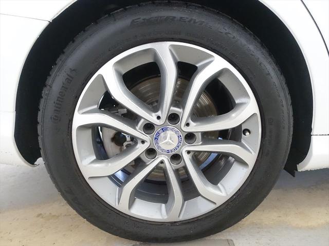 Cクラス C200 アバンギャルド ベーシックパッケージ シートヒーター パワーシート トランクスルー フロアマット ナビ CD ミュージックサーバー 音楽プレーヤー接続 Bluetooth接続 TV DVD再生 ETC(30枚目)