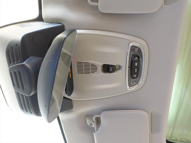 XC90 B6 AWD インスクリプション シートヒーター シートエアコン パワーシート 3列シート トランクスルー フロアマット ナビ 音楽プレーヤー接続 Bluetooth接続 TV ETC サンルーフ・ガラスルーフ LEDヘッドライト(20枚目)