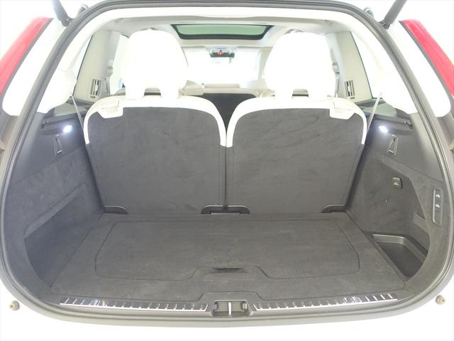 XC90 B6 AWD インスクリプション シートヒーター シートエアコン パワーシート 3列シート トランクスルー フロアマット ナビ 音楽プレーヤー接続 Bluetooth接続 TV ETC サンルーフ・ガラスルーフ LEDヘッドライト(26枚目)