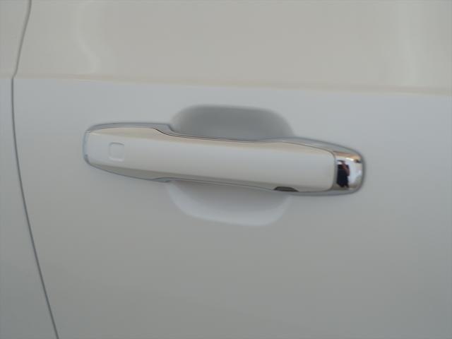 XC90 B6 AWD インスクリプション シートヒーター シートエアコン パワーシート 3列シート トランクスルー フロアマット ナビ 音楽プレーヤー接続 Bluetooth接続 TV ETC サンルーフ・ガラスルーフ LEDヘッドライト(28枚目)