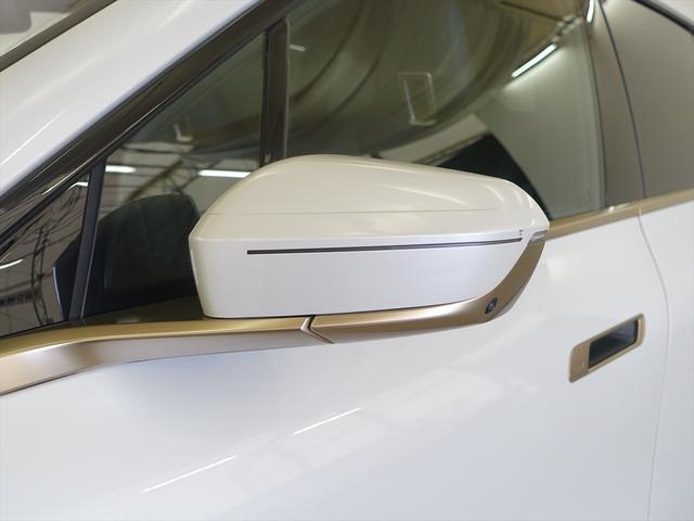 ｉＸ ｘＤｒｉｖｅ４０　シートヒーター　シートエアコン　パワーシート　トランクスルー　フロアマット　コネクテッド機能　ナビ　音楽プレーヤー接続　Ｂｌｕｅｔｏｏｔｈ接続　ＥＴＣ　サンルーフ・ガラスルーフ　ＬＥＤヘッドライト（7枚目）