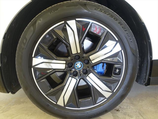 ｉＸ ｘＤｒｉｖｅ４０　シートヒーター　シートエアコン　パワーシート　トランクスルー　フロアマット　コネクテッド機能　ナビ　音楽プレーヤー接続　Ｂｌｕｅｔｏｏｔｈ接続　ＥＴＣ　サンルーフ・ガラスルーフ　ＬＥＤヘッドライト（32枚目）