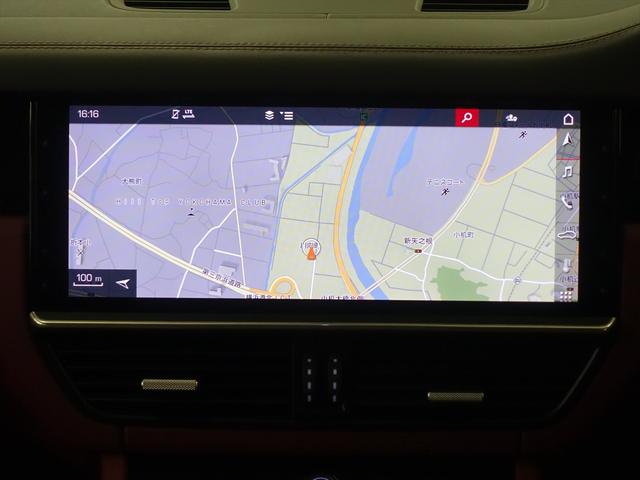 カイエン ベースグレード シートヒーター パワーシート トランクスルー フロアマット ナビ 音楽プレーヤー接続 Bluetooth接続 ETC LEDヘッドライト 電動リアゲート 全周囲カメラ フロントカメラ サイドカメラ(10枚目)