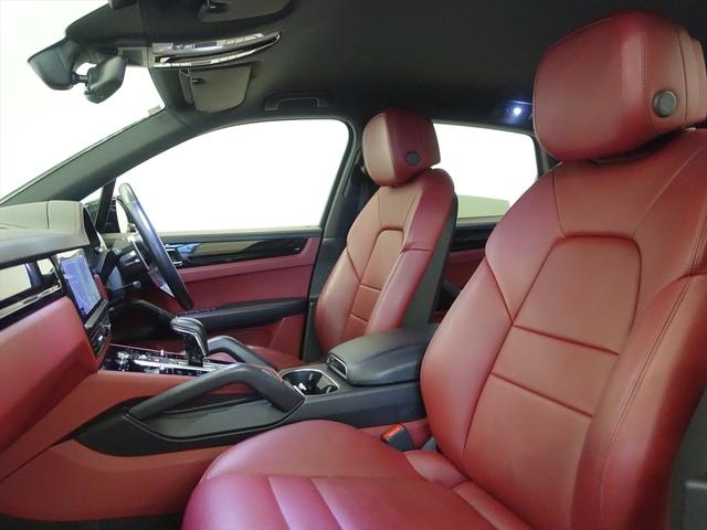 カイエン ベースグレード シートヒーター パワーシート トランクスルー フロアマット ナビ 音楽プレーヤー接続 Bluetooth接続 ETC LEDヘッドライト 電動リアゲート 全周囲カメラ フロントカメラ サイドカメラ(18枚目)