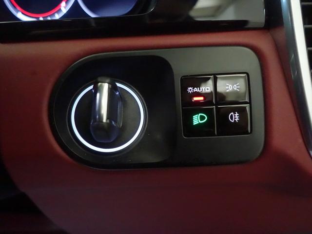 カイエン ベースグレード シートヒーター パワーシート トランクスルー フロアマット ナビ 音楽プレーヤー接続 Bluetooth接続 ETC LEDヘッドライト 電動リアゲート 全周囲カメラ フロントカメラ サイドカメラ(28枚目)