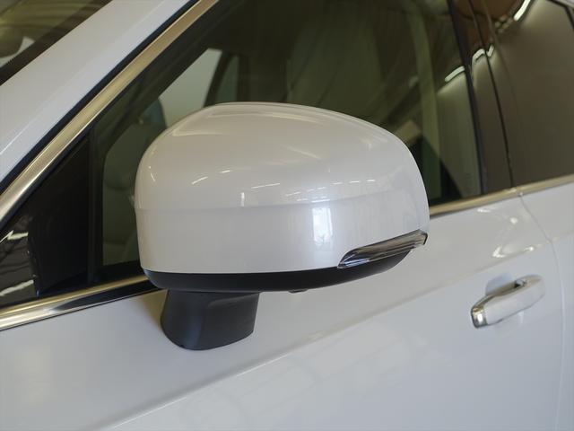 XC90 B6 AWD インスクリプション シートヒーター シートエアコン パワーシート 3列シート トランクスルー フロアマット ナビ 音楽プレーヤー接続 Bluetooth接続 TV ETC LEDヘッドライト 電動リアゲート 全周囲カメラ(7枚目)