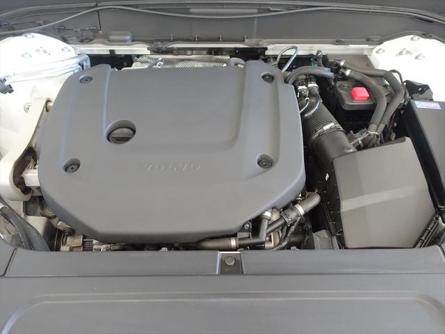 XC90 B6 AWD インスクリプション シートヒーター シートエアコン パワーシート 3列シート トランクスルー フロアマット ナビ 音楽プレーヤー接続 Bluetooth接続 TV ETC LEDヘッドライト 電動リアゲート 全周囲カメラ(9枚目)