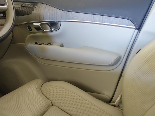 XC90 B6 AWD インスクリプション シートヒーター シートエアコン パワーシート 3列シート トランクスルー フロアマット ナビ 音楽プレーヤー接続 Bluetooth接続 TV ETC LEDヘッドライト 電動リアゲート 全周囲カメラ(15枚目)