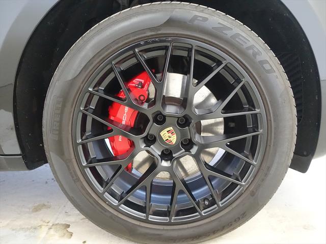 マカン マカン GTS パワーシート トランクスルー フロアマット ナビ CD ミュージックサーバー 音楽プレーヤー接続 Bluetooth接続 DVD再生 ETC サンルーフ・ガラスルーフ LEDヘッドライト(35枚目)