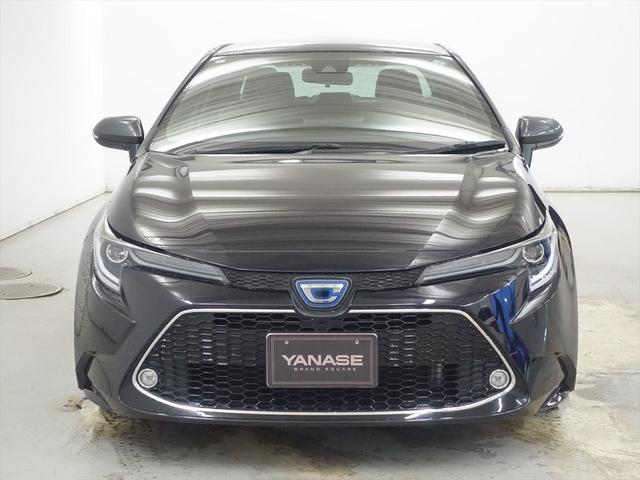 カローラ ハイブリッド ダブルバイビー フロアマット コネクテッド機能 ナビ 音楽プレーヤー接続 Bluetooth接続 ETC LEDヘッドライト バックモニター 盗難防止 衝突被害軽減ブレーキ 横滑り防止装置 クルーズコントロール(2枚目)