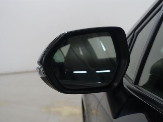 カローラ ハイブリッド ダブルバイビー フロアマット コネクテッド機能 ナビ 音楽プレーヤー接続 Bluetooth接続 ETC LEDヘッドライト バックモニター 盗難防止 衝突被害軽減ブレーキ 横滑り防止装置 クルーズコントロール(6枚目)