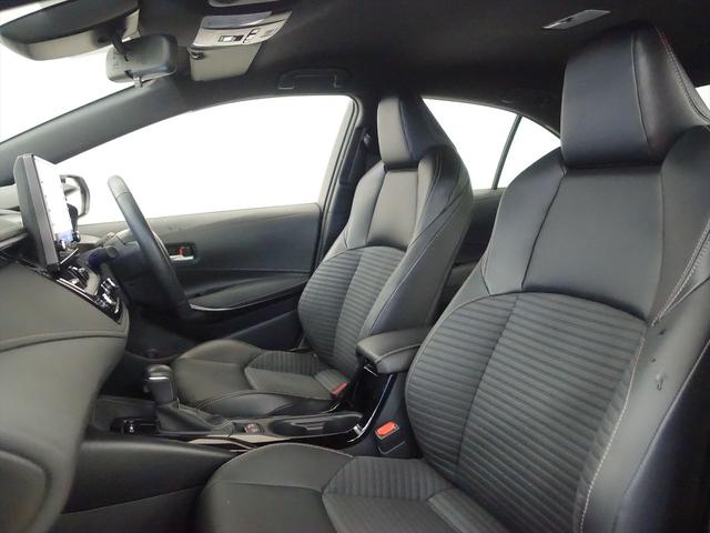 カローラ ハイブリッド ダブルバイビー フロアマット コネクテッド機能 ナビ 音楽プレーヤー接続 Bluetooth接続 ETC LEDヘッドライト バックモニター 盗難防止 衝突被害軽減ブレーキ 横滑り防止装置 クルーズコントロール(18枚目)