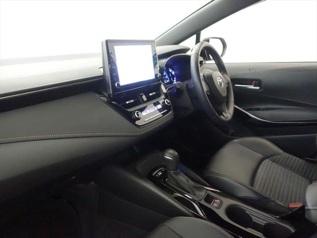 カローラ ハイブリッド ダブルバイビー フロアマット コネクテッド機能 ナビ 音楽プレーヤー接続 Bluetooth接続 ETC LEDヘッドライト バックモニター 盗難防止 衝突被害軽減ブレーキ 横滑り防止装置 クルーズコントロール(19枚目)